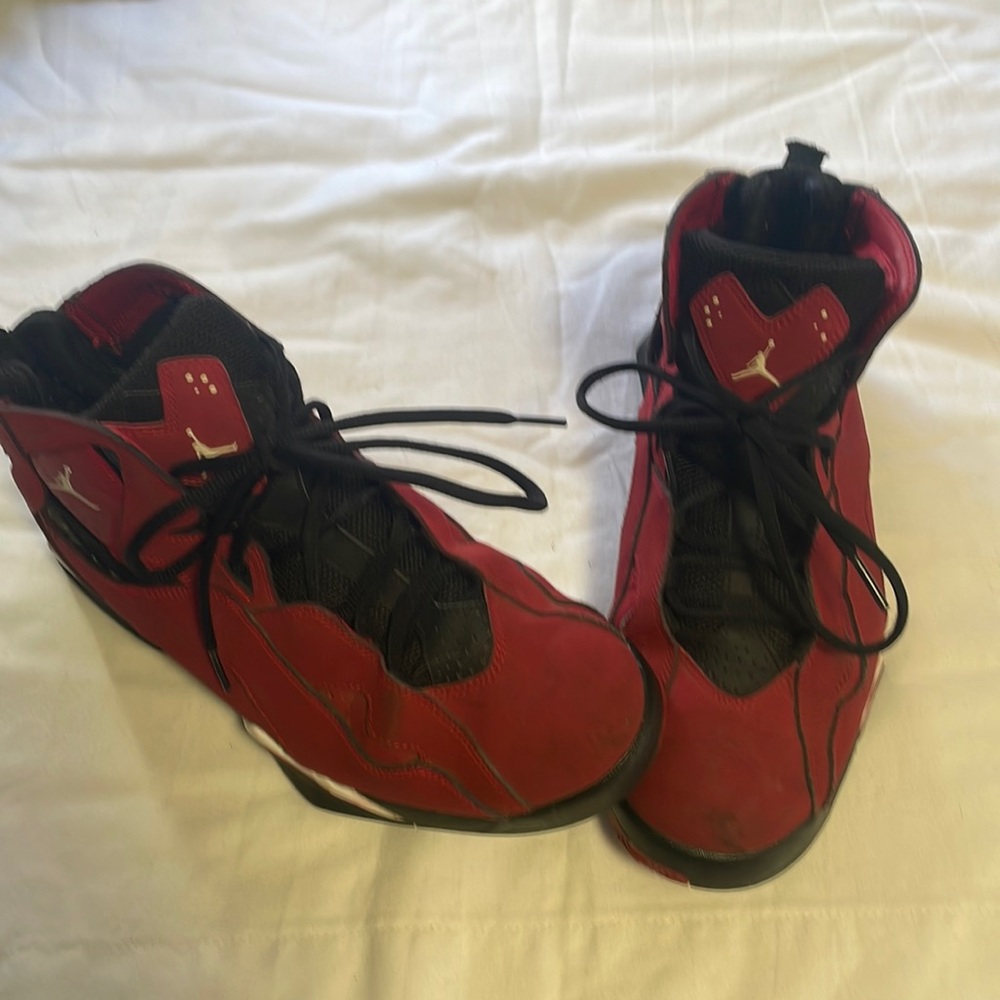 Mens size 8 shoes possibly Nike